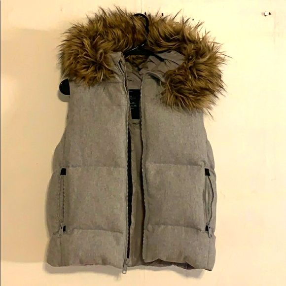 GAP Jackets & Blazers - GAP  gray sleeveless hooded fur vest size XS.